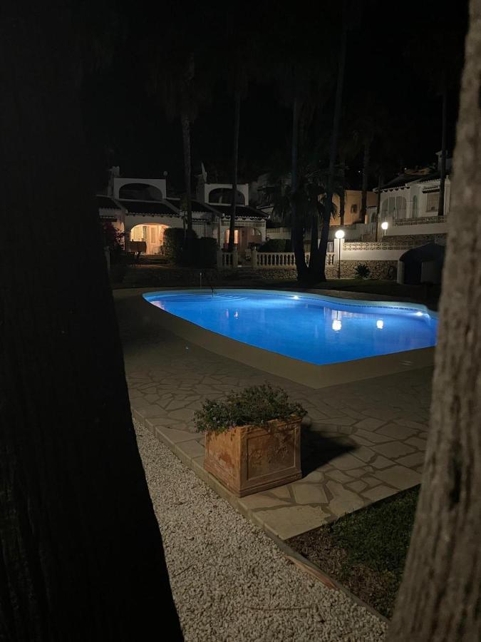 Precioso Bungalow En Moraira/ Lovely Bungalow In Морайра Экстерьер фото